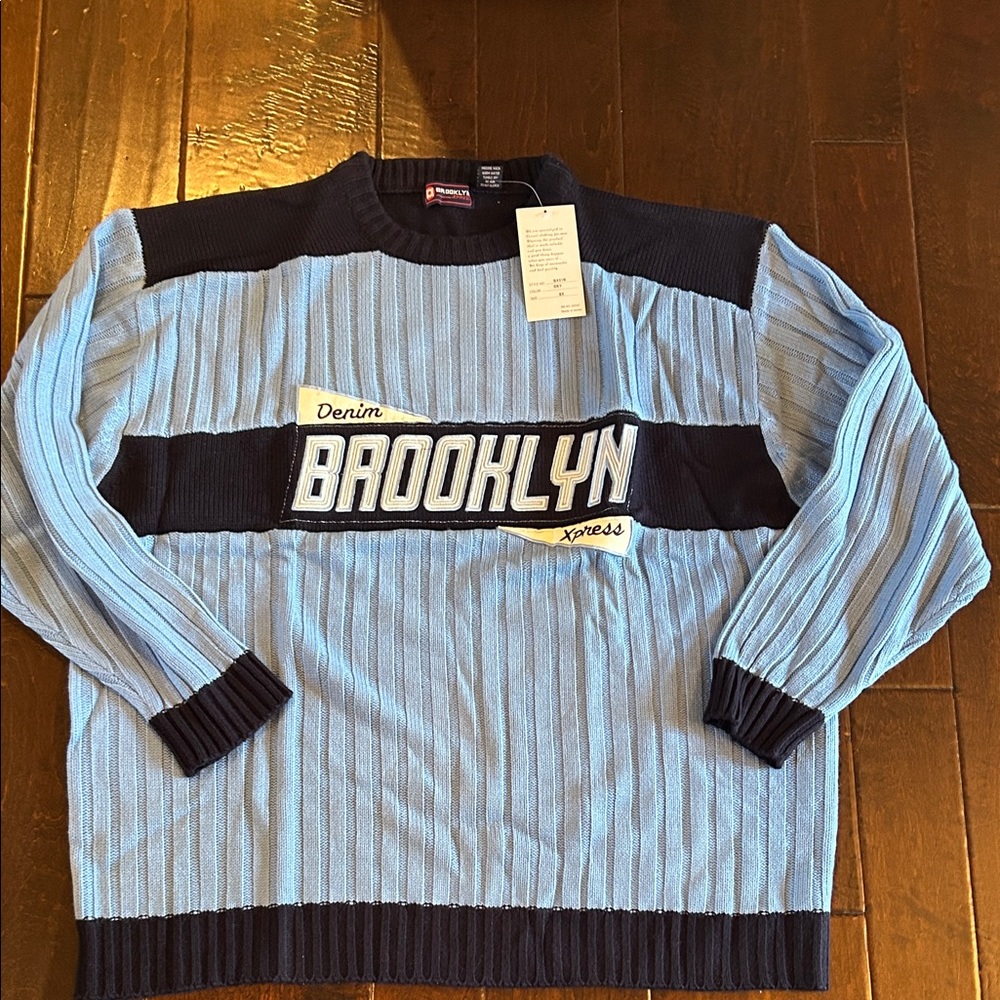 Brooklyn Xpress Men's Light Blue Crewneck Sweater